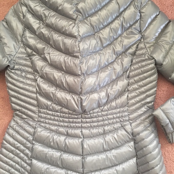 Calvin Klein Premium Down Coat .Packable Bag ,Light Weight Size M , Grey New - Picture 13 of 16